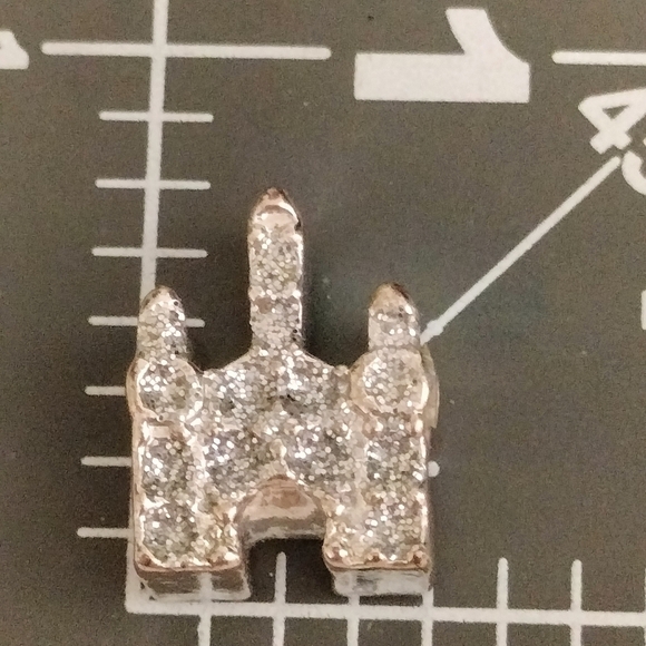 Disney World Princess Castle Silver Tone Crystal Rhinestones 3/4" Charm - Picture 4 of 4